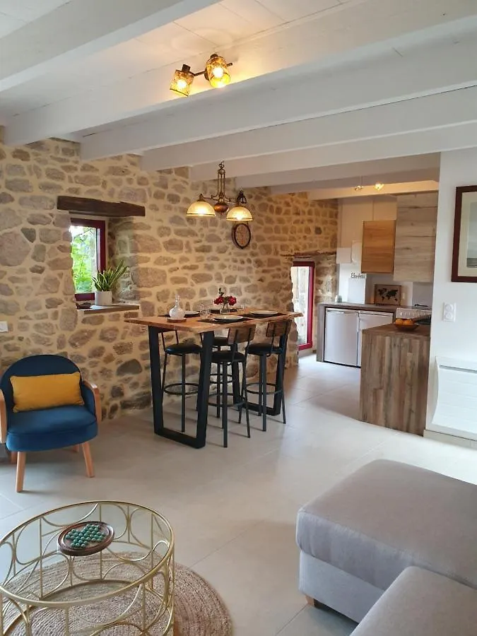 Hébergement de vacances Villa Le Domaine De La Petite Chevre à Ploumagoar